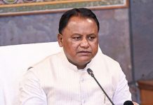 Odisha CM Majhi Directs RDC Inquiry Following Incident of Man Taking Sister’s Remains to Bank Odisha CM Majhi Directs RDC Inquiry Following Incident of Man Taking Sister’s Remains to Bank